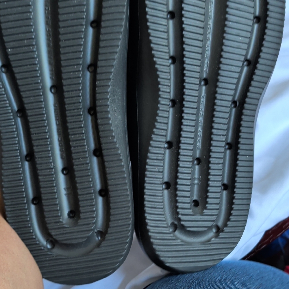 Black Bow Thong Sandals - Women's Casual Slide - Picture 3 of 3
